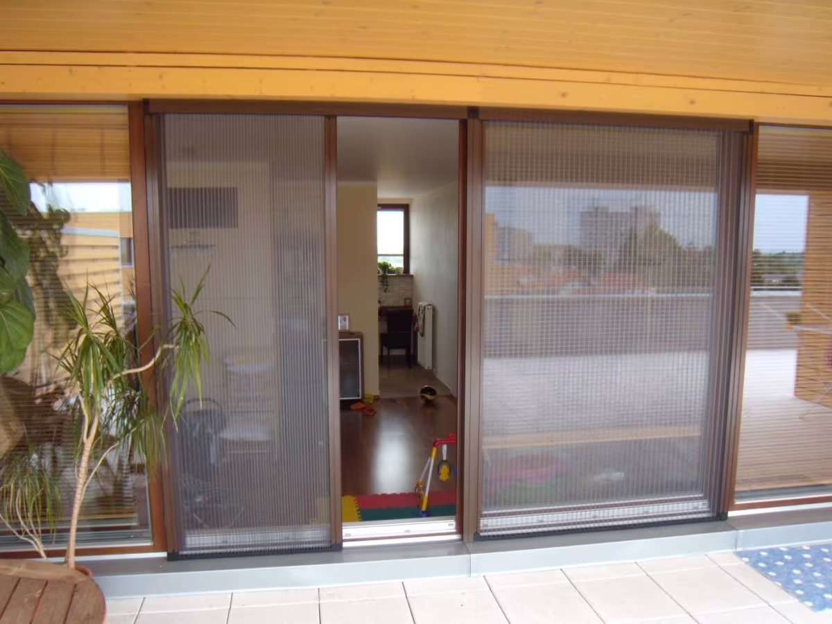 Plisé sítě proti hmyzu