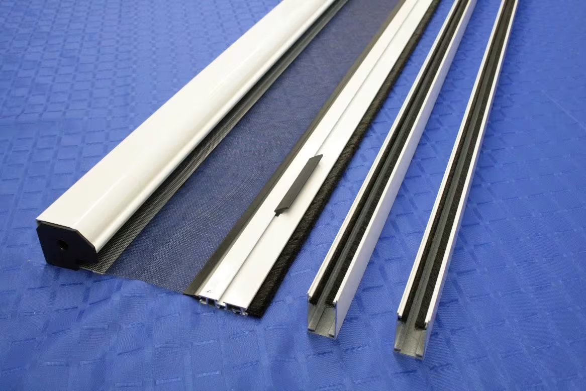 Rolovací sítě proti hmyzu