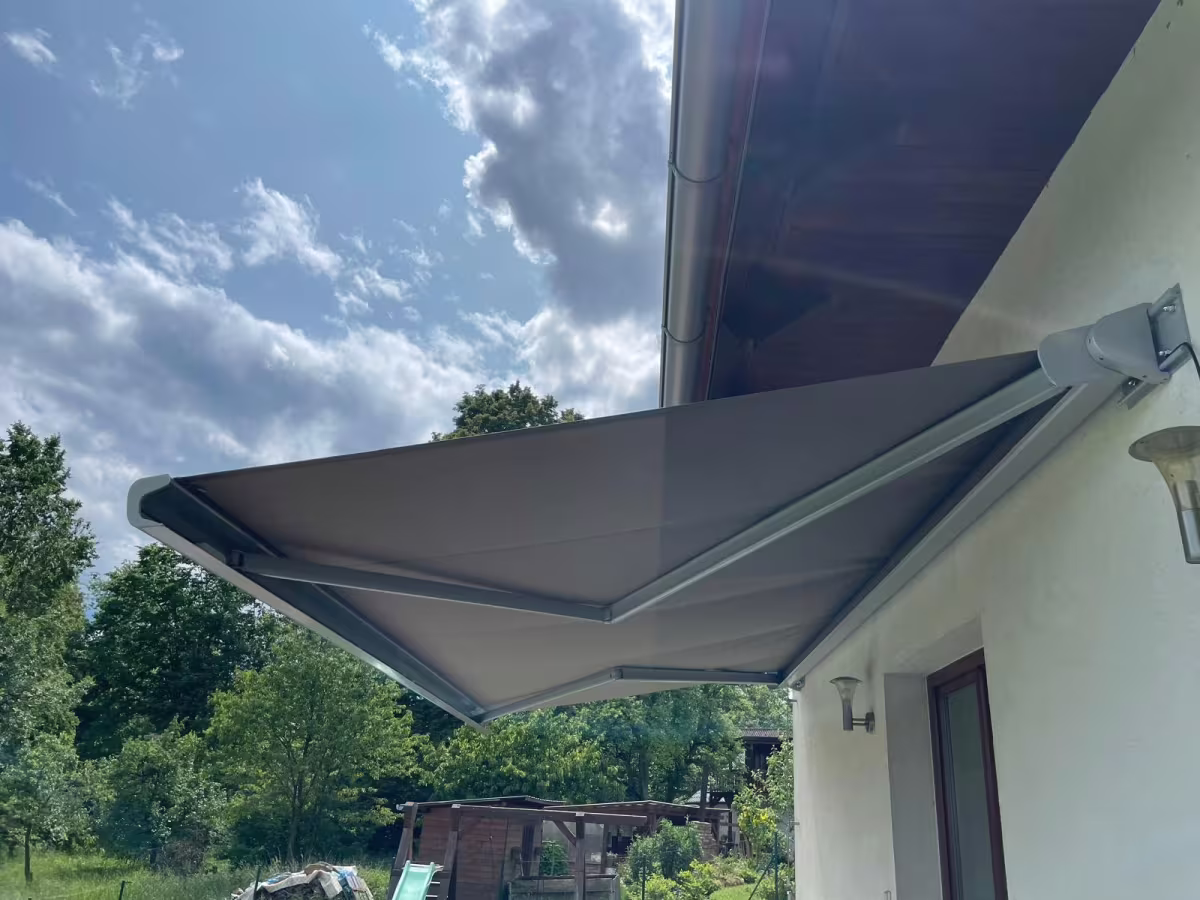 Reference - realizované žaluzie, markýzy, rolety a pergoly